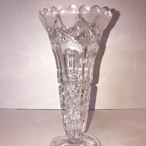 Crystal heart design vase